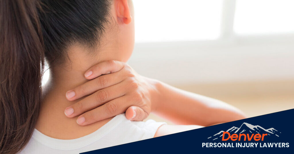 What Are the Symptoms of a Neck Injury From a Car Accident?